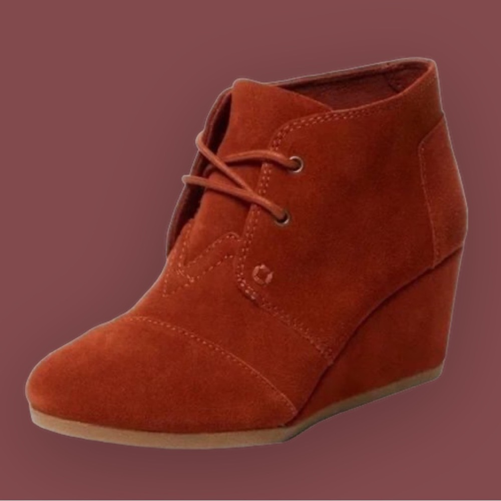 Tom’s Burnt Orange Suede Desert Boots